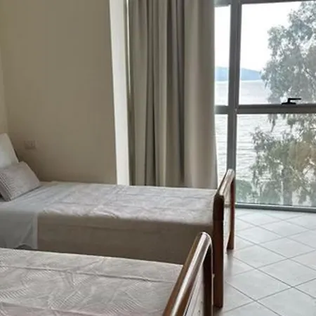 Apartment With Sea View Apartmán